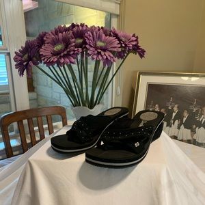 Sketchers “Cali” Wedge Sandals